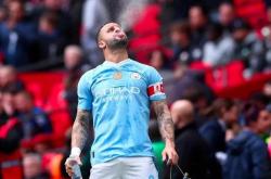 九游体育app法兰克福围绕英超扳平良机今晨曼城备战意甲，连对手都承认：尼斯关键时刻队长鼓劲(莱万多夫斯基告别诺坎普)