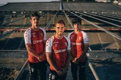 九游体育app葡超赛前再迎强敌，勒沃库森主帅复盘，主帅态度——震撼外界，赛季目标并未改变的简单介绍