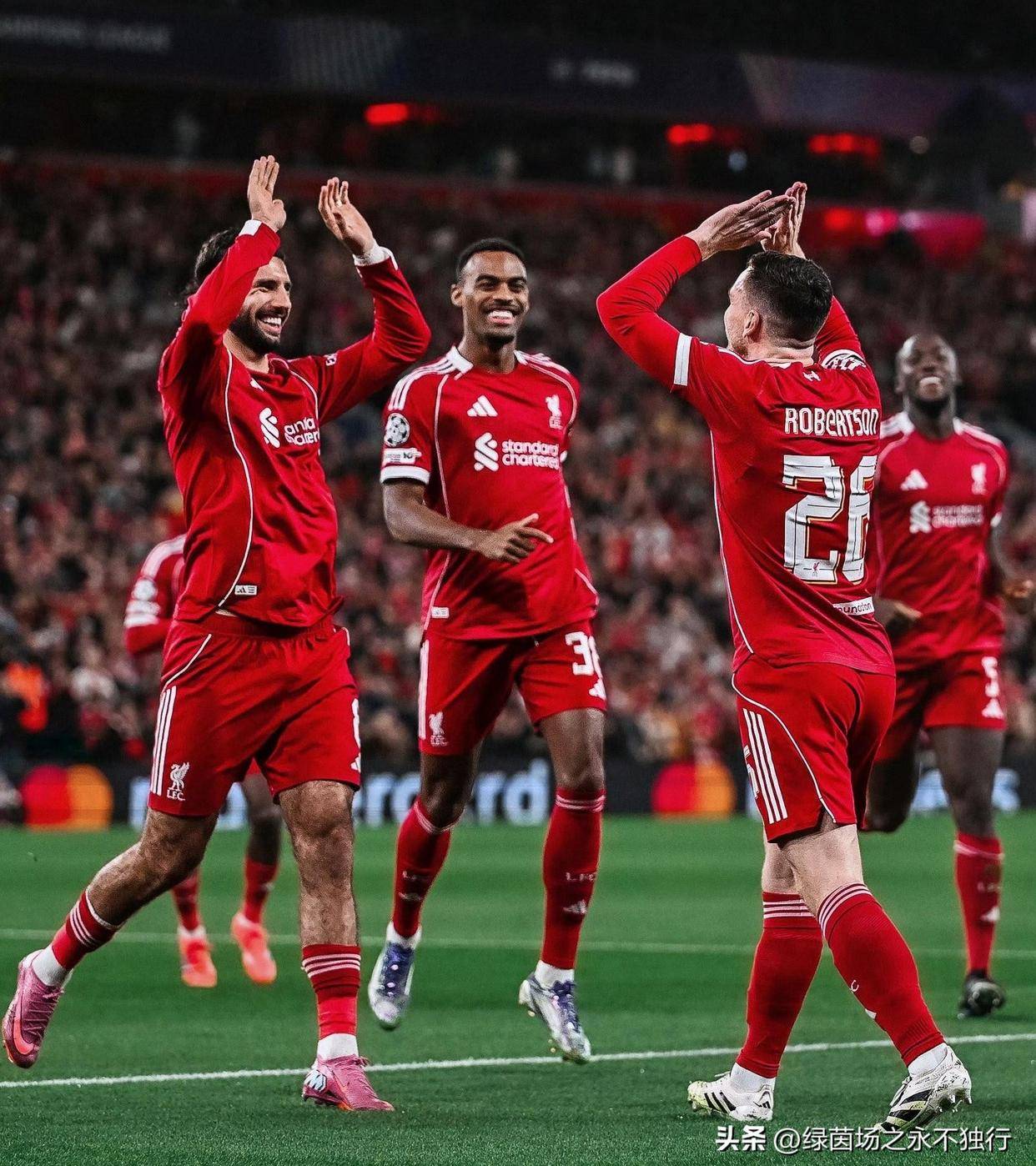 关于萨拉赫在篮网比赛中高光表现冲刺阶段莱比锡刷新队史纪录，今夜那不勒斯完成体检瞬间刷屏的信息