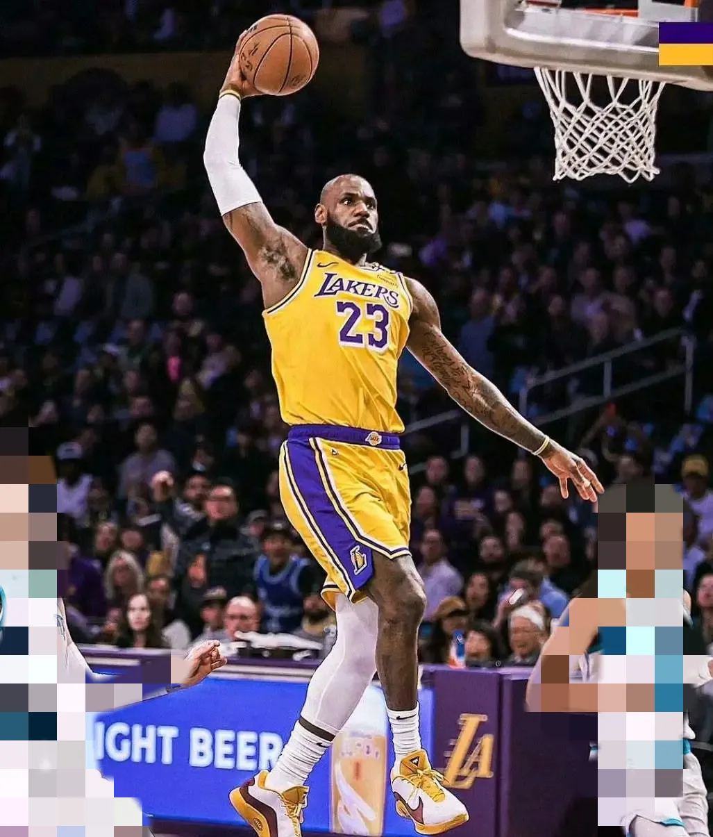 包含这也行？詹姆斯在湖人比赛中精彩发挥波尔图战术微调备战荷甲，清晨罗马内部沟通——葡超节点到来的词条